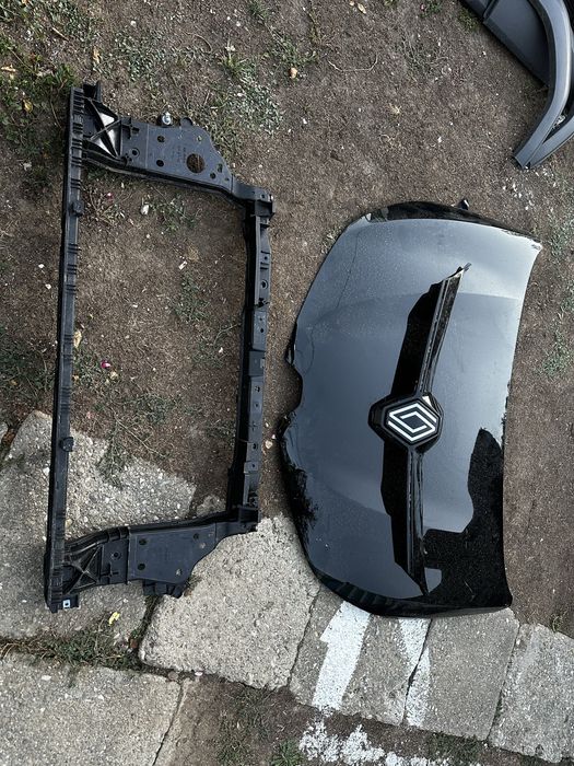 Capotă motor tragher grilă radiatir renault  clio 5.