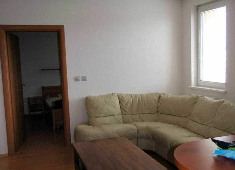 Дава се под наем Тристаен апартамент в Пловдив, Мараша - 85 кв.м за 348.84 € - Снимка #1