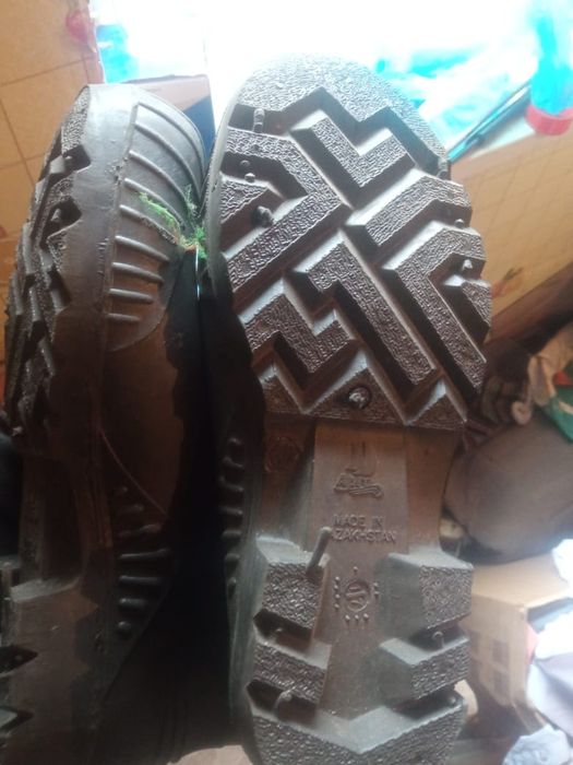 Резиное сапоги,сапоги