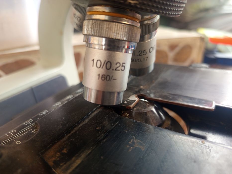 Продам . Микроскоп .