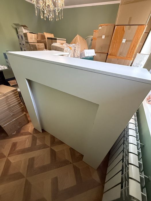 Ресепшн с тумбой