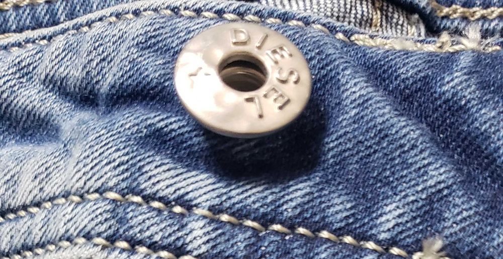 Нови оригинални мъжки дънки DIESEL