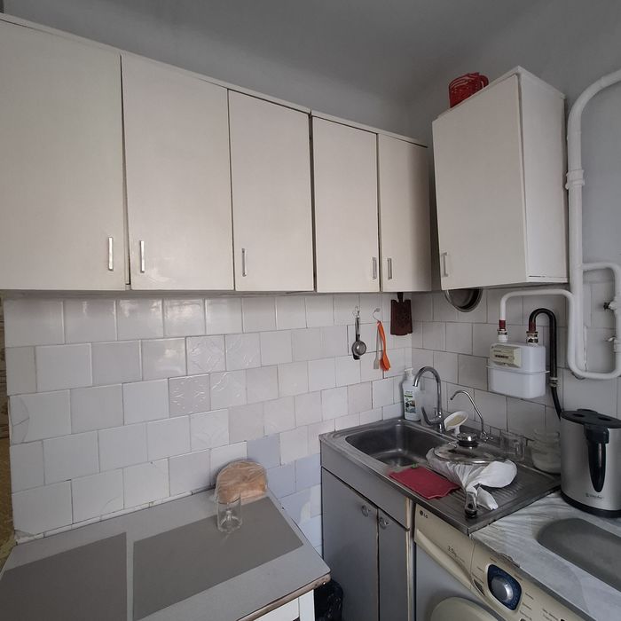 Продам 3хком квартиру район Бэста.