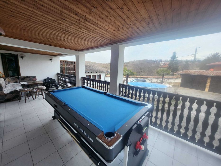 Дава се под наем Къща в с. Арбанаси, Област Велико Търново - 625 кв.м за 1495.83 € - Снимка #3