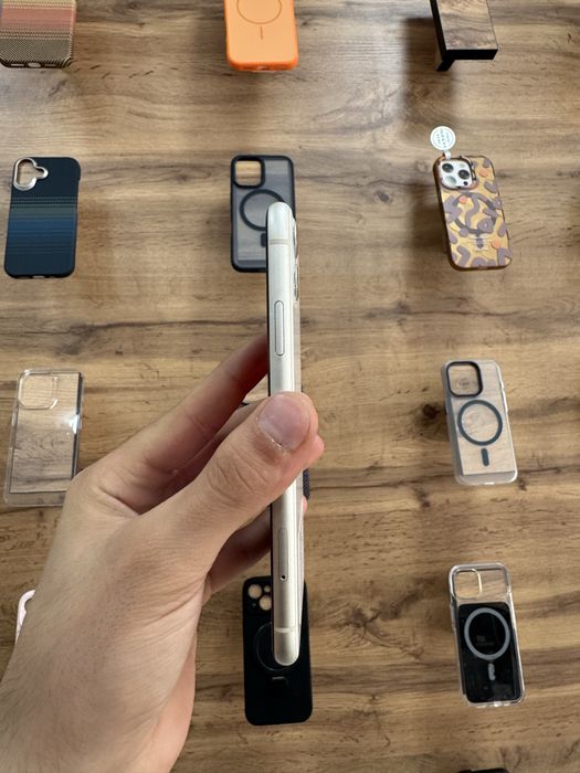 iPhone 11