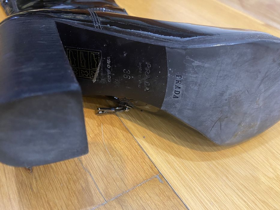 Продаю сапоги от Prada & Roger Vivier