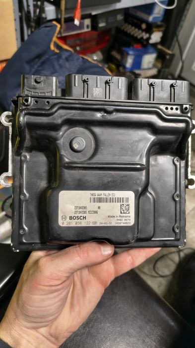 Ecu și uch pt gama renault