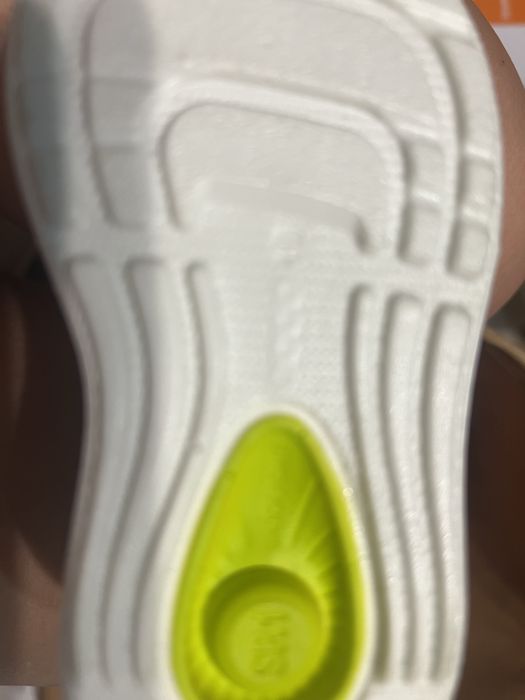 Ботинки детские , фирменные