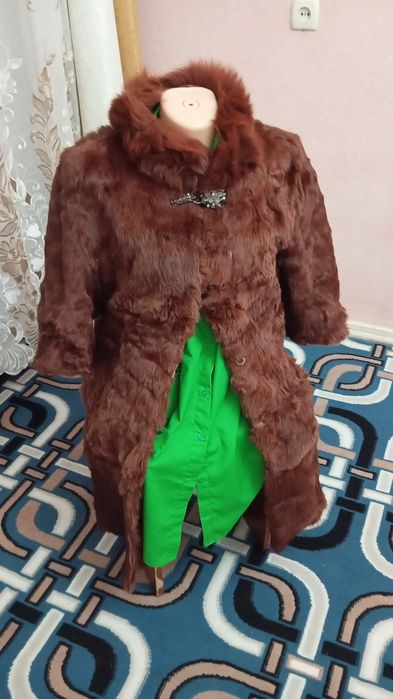 Shuba palto sotiladi