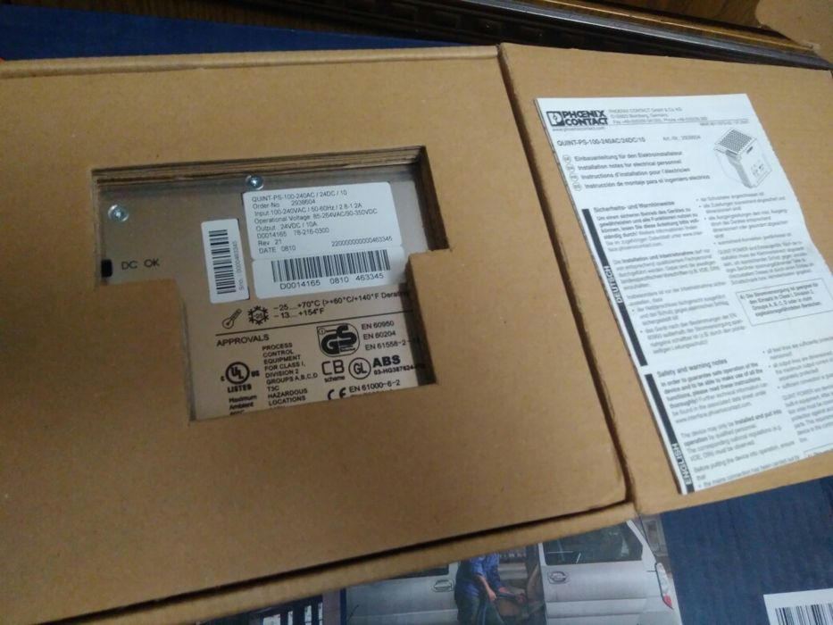 Импульсный источник питания Phoenix Contact Quint Power. Новый.