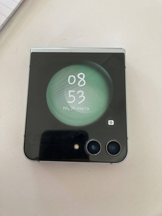 Samsung Z flip5 256гб
