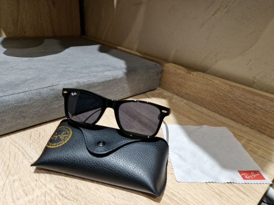 Очила Ray-Ban WAYFARER 901