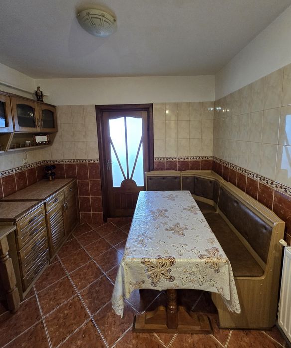 Închiriez apartament 3 camere Buzăului