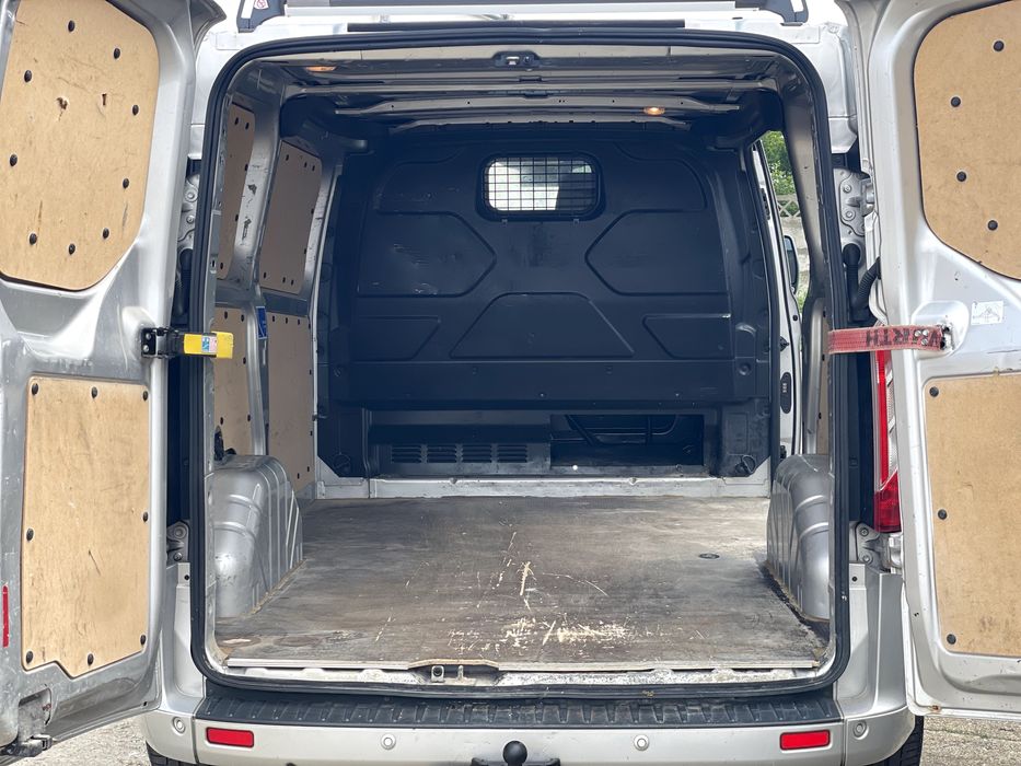 Ford Transit Custom ST 2.0 TDCI 170 C.P