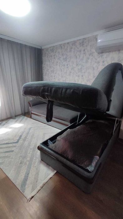 Угловой диван с креслом