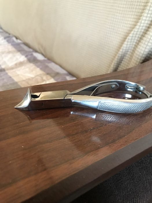 Кусачки для вросших ногтей