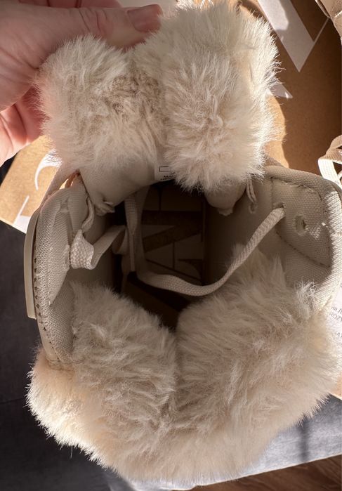 Зимние ботинки Zara