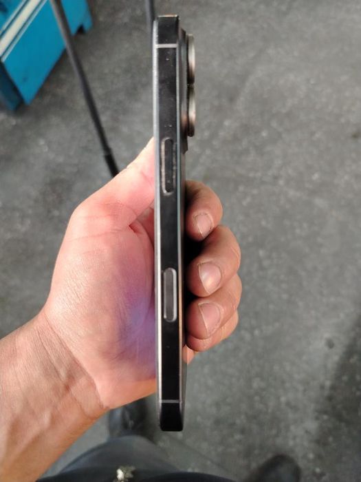 IPhone 16 pro идиал