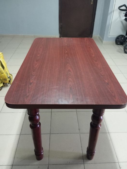 Стол хорошего качества