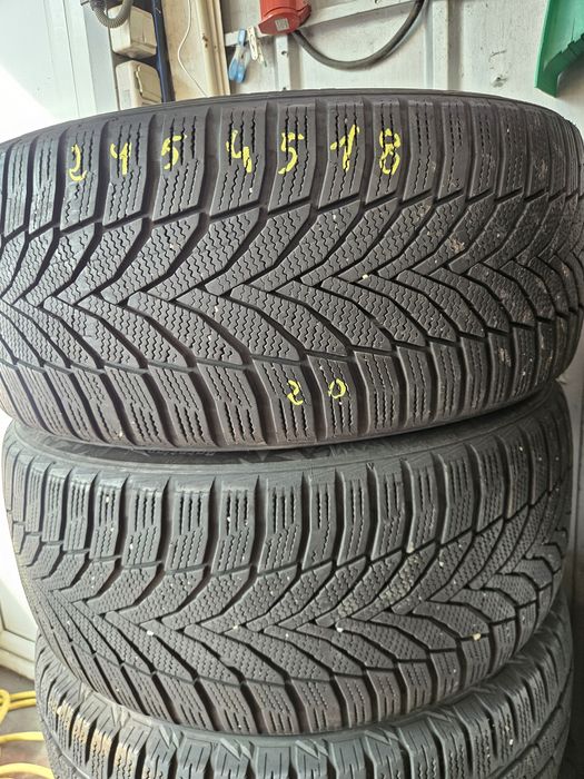 Гуми 245/45/18 2броя