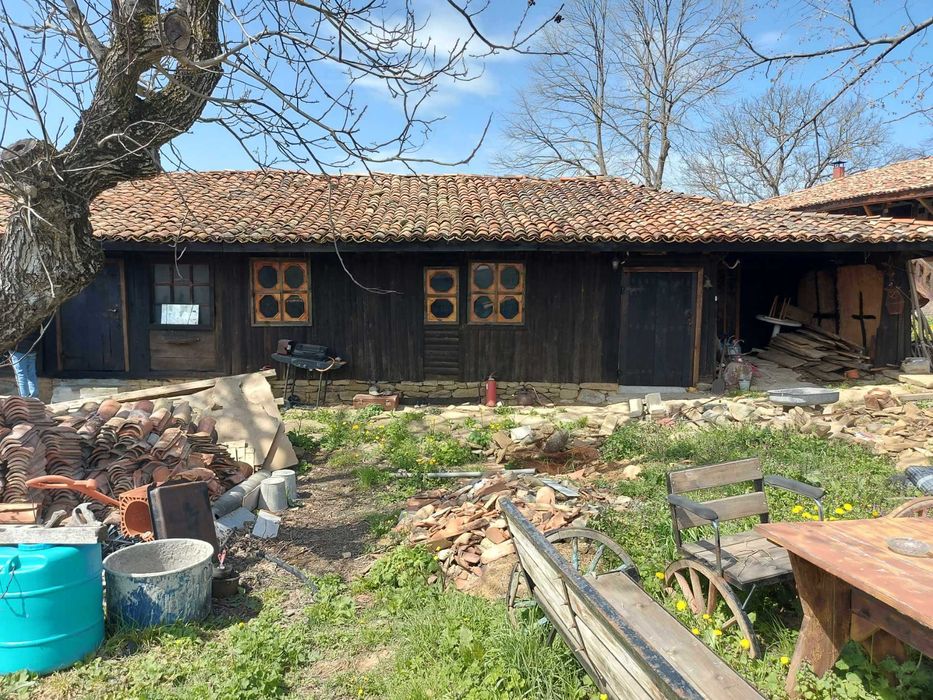 Продава се Къща в с. Царевци, Област Търговище - 320 кв.м за 563 €/кв.м - Снимка #6