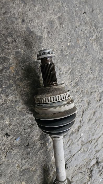 Полуоска бмв е60 е61 предна predna poluoska bmw дясна