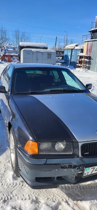 В продаде Бмв Е36 на автомате