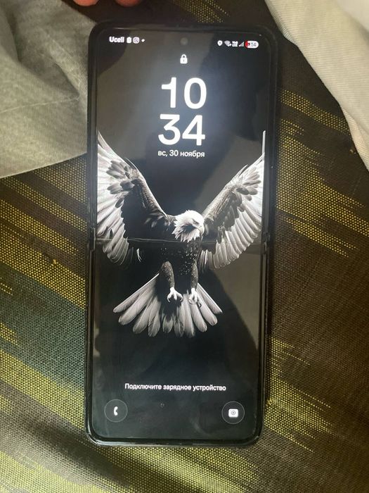 Samsung Galaxy Z flip 3 256gb