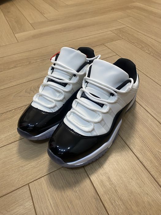 jordan 11 low "Concord"