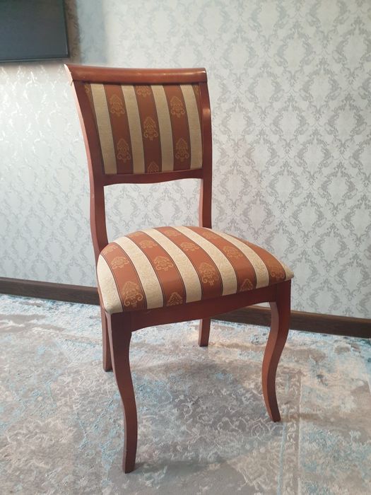 Продам стулья 6 штук