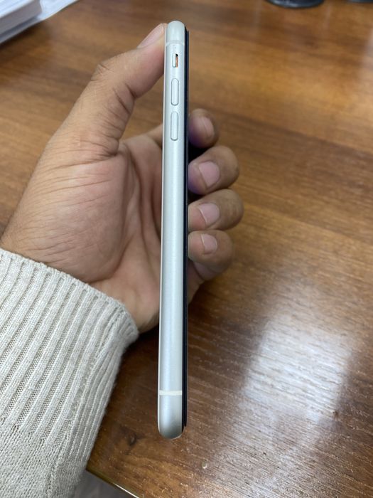Iphone 11 White 64 GB