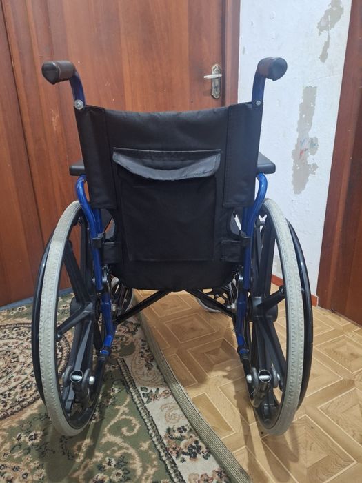 Инвалидная коляска