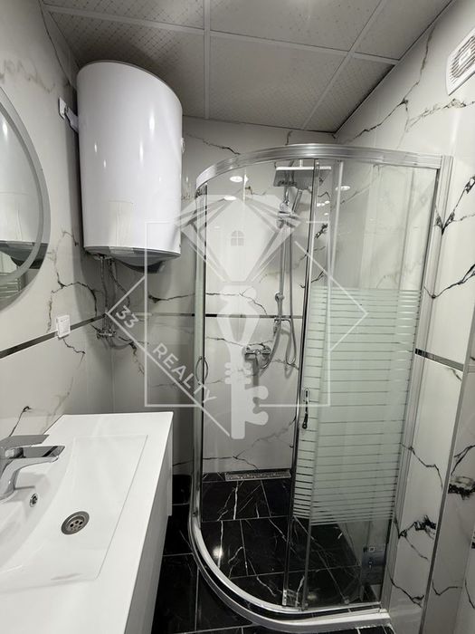 Продава се Тристаен апартамент в Пловдив, Съдийски - 118 кв.м за 1695 €/кв.м - Снимка #5