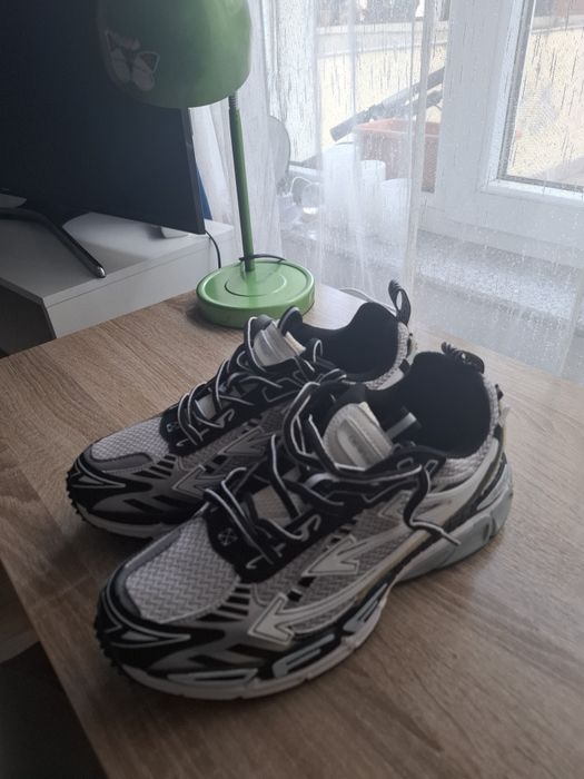 Off White Be Right Back 43