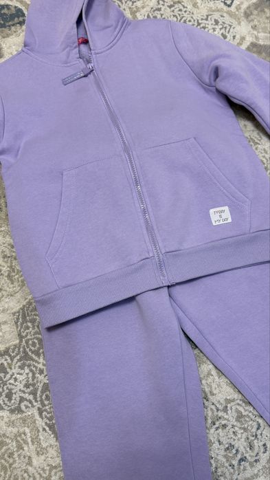 Спортивные костюмы на девочек