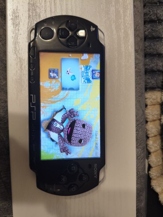 портативная консоль psp 2000