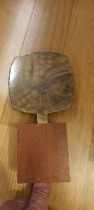 Trofeu din Bronz, pe soclu din lemn