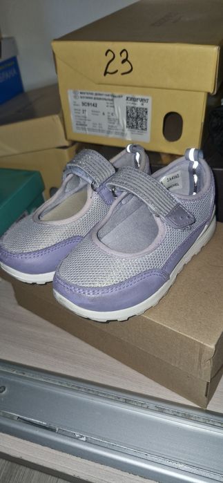 Кроссовки для девочки юничел