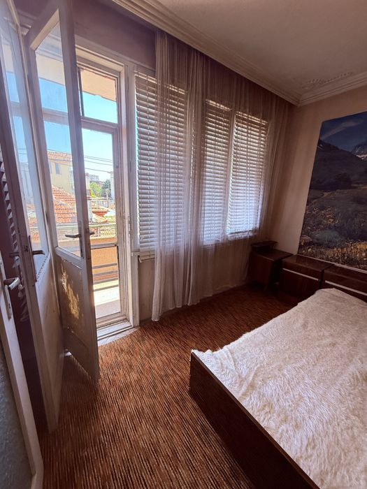 Продава се Етаж от къща в Чирпан - 400 кв.м за 82 €/кв.м - Снимка #2