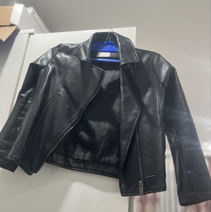 Детская кожанка для девочки