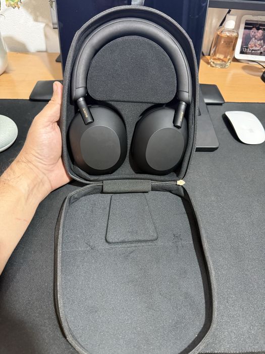Casti bluetooth Sony WH 1000 XM5