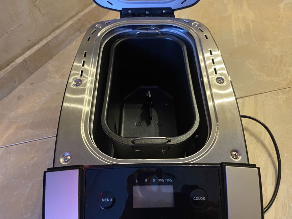 Хлебопекарна Gorenje BM1210BK 2 ПЕРКИ, БЕЗ ГЛУТЕН, 12 ПРОГРАМИ