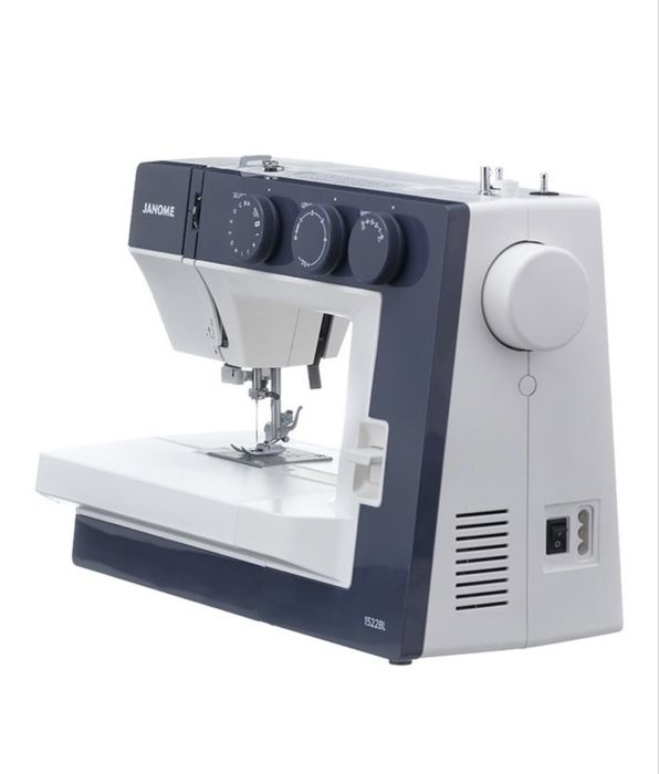 Продам швейную машинку janome 1522BL
