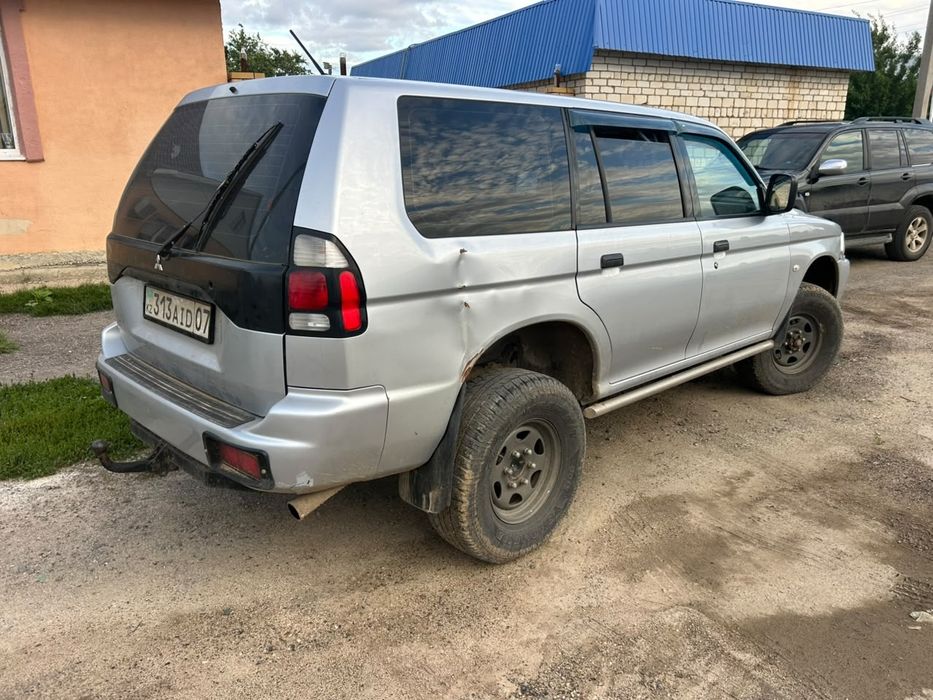 Митсубиши паджеро спорт