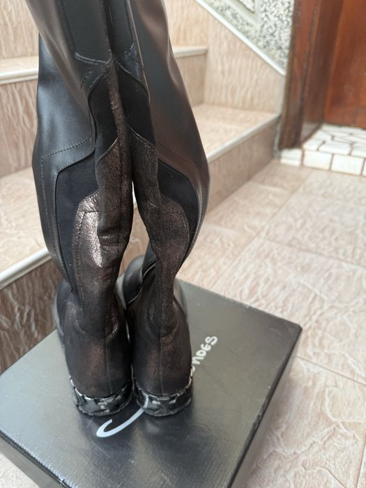 Дамски дълги ботуши