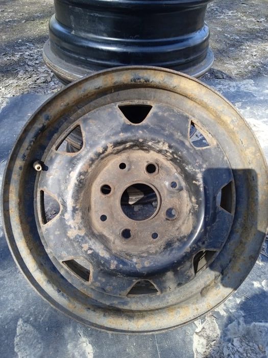 Продам диски на ауди 80 бочки Селёдка