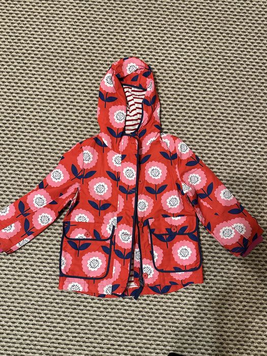 Продам детскую куртку