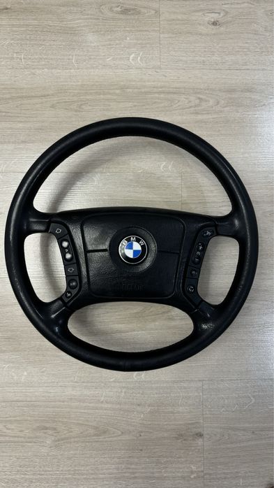 Руль BMW E38 рестайл