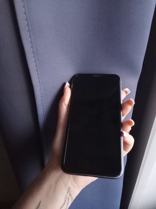 Продам iPhone 11 на 128 гб