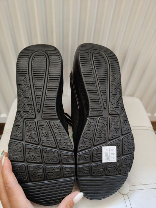 Дамски маратонки Skechers - нови